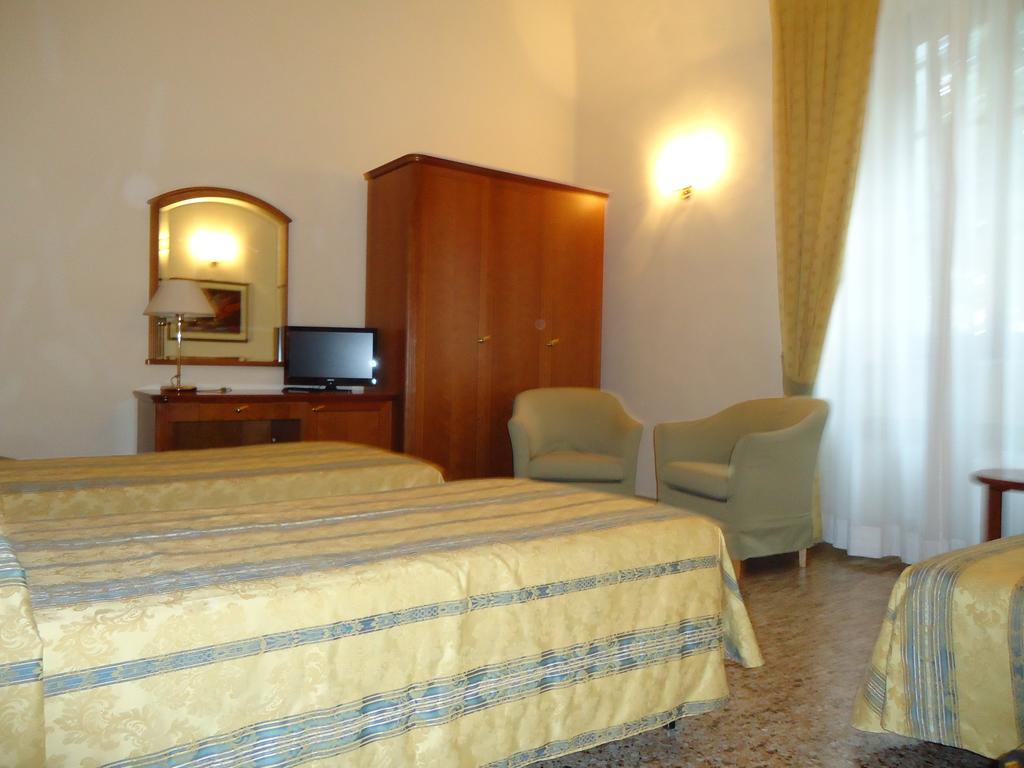 Albergo Roma Кашіана-Терме Номер фото