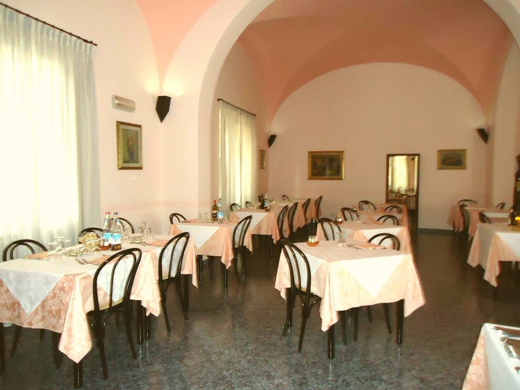 Albergo Roma Кашіана-Терме Екстер'єр фото
