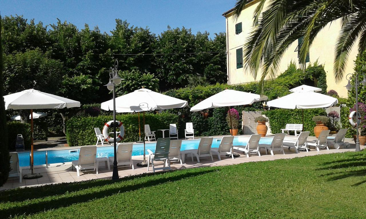 Albergo Roma Кашіана-Терме Екстер'єр фото
