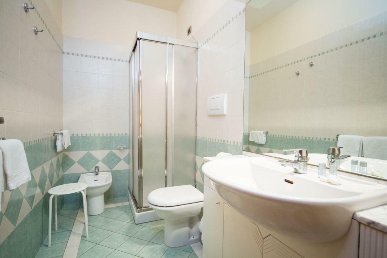 Albergo Roma Кашіана-Терме Екстер'єр фото